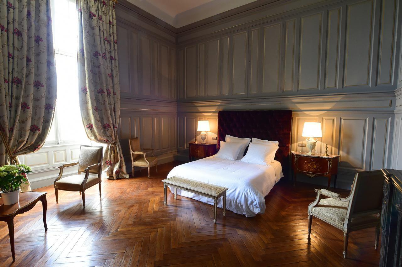 Chateau De Paraza Room photo